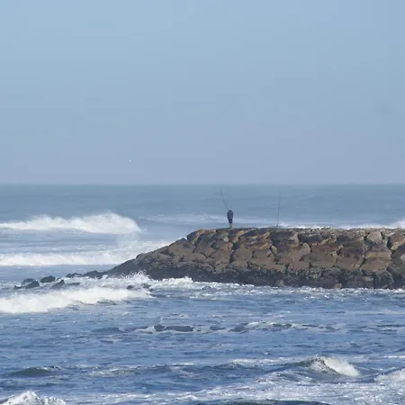 בית נופש Beautiful Facing The Sea איזמוריס